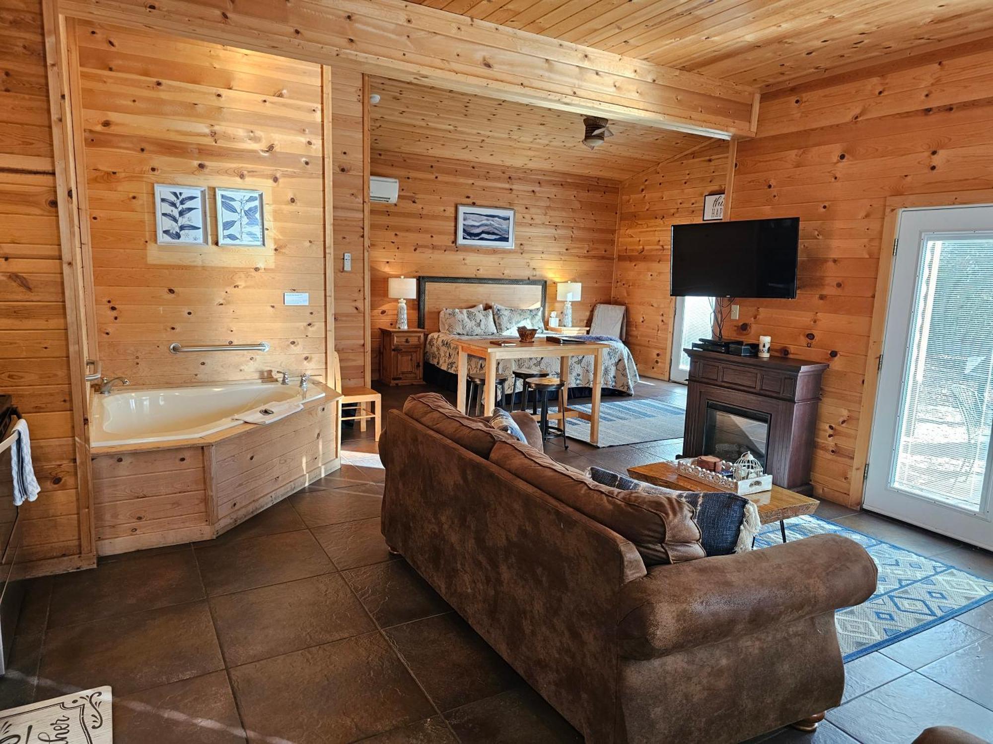 5 Min To Beaver Lake-King Bed-Fire Pit-Jetted Tub #3 Юрика Спрингс Экстерьер фото